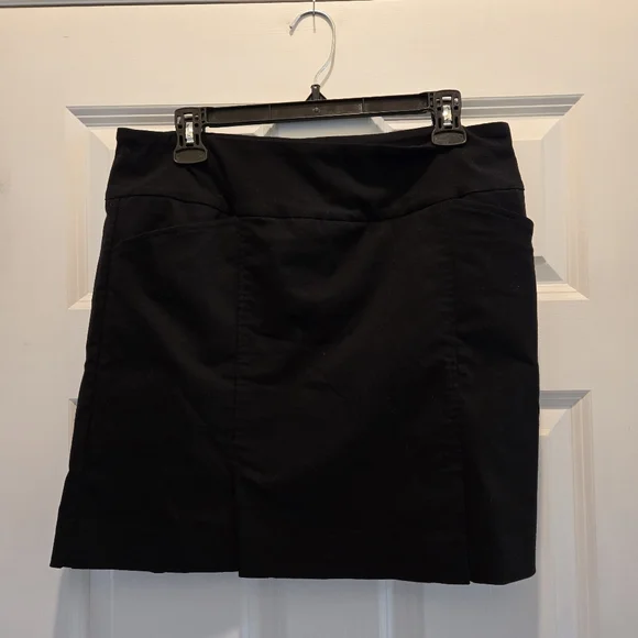 NWT Elliott Lauren Skort 12 Black Side Pockets Stretchy Longline Athleisure
